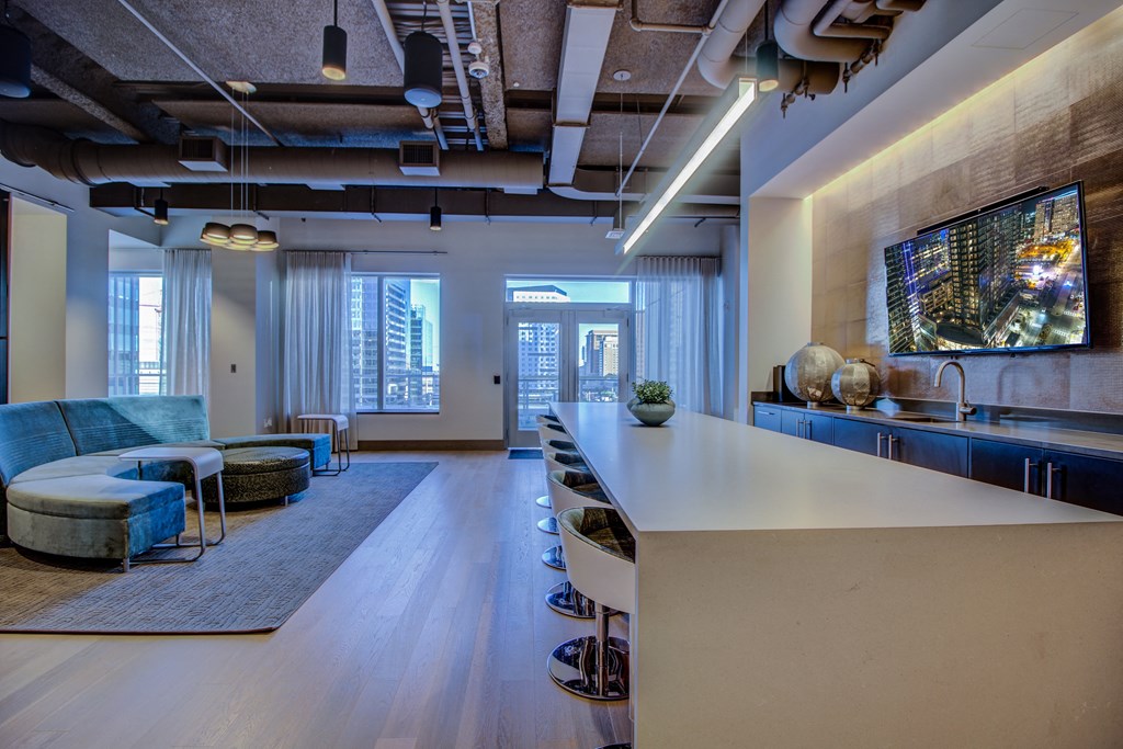 Rise Sip Bar and Connect Business Suite-VIA Seaport Residences