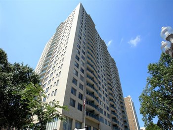 Great Building View Elegant Exterior Viewat Towne House, St. Louis - Photo Gallery 2