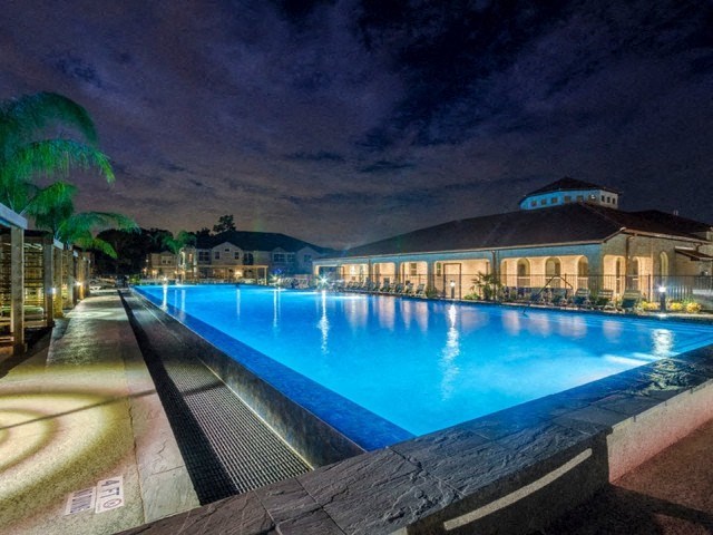 Blue Cool Swimming Pool at Berkshire Woodland, Conroe, TX