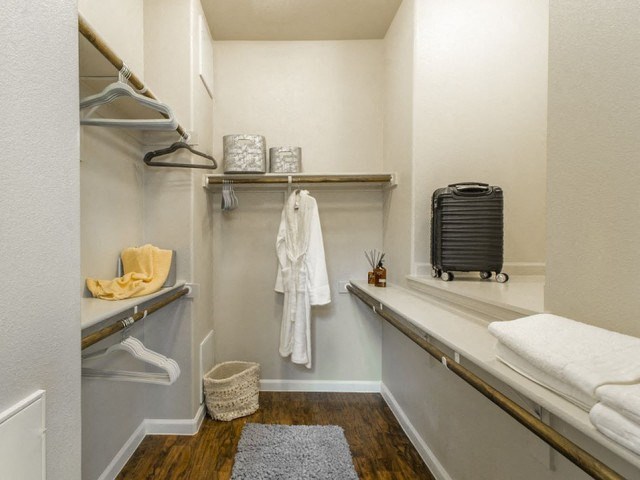 Walk-In Closets And Dressing Areas at Berkshire Woodland, Conroe, Texas
