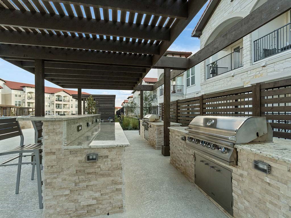 Grill at Reveal at Lake Ridge, Grand Prairie, Texas