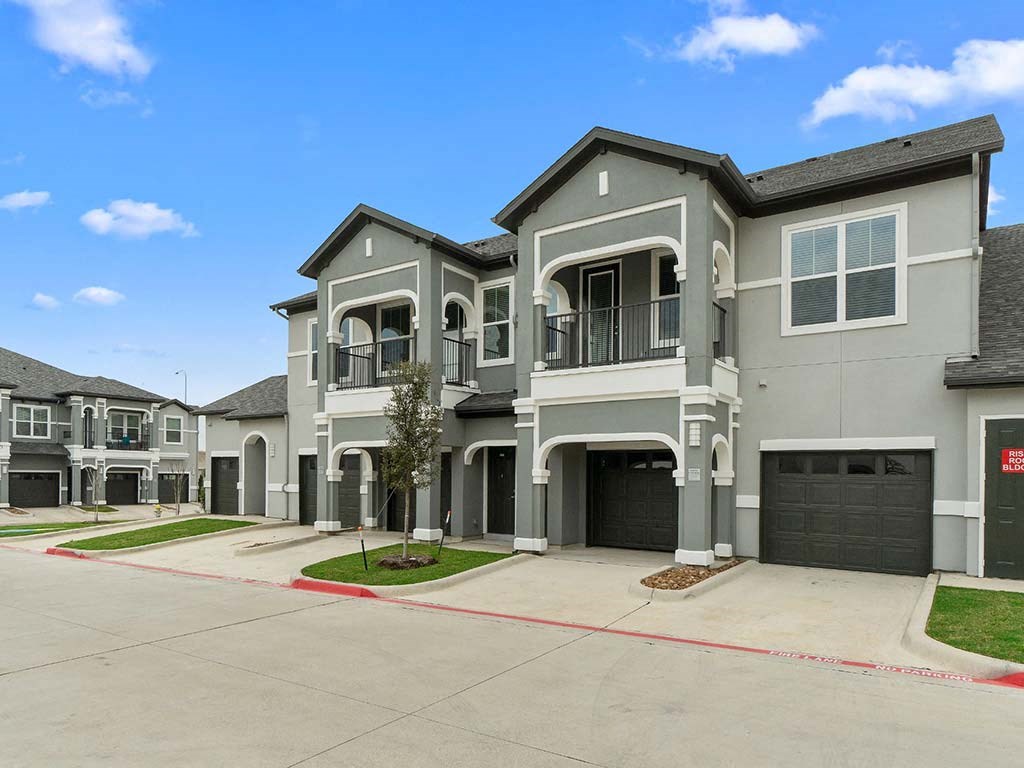 Exterior view at Reveal on the Lake, Rowlett, TX