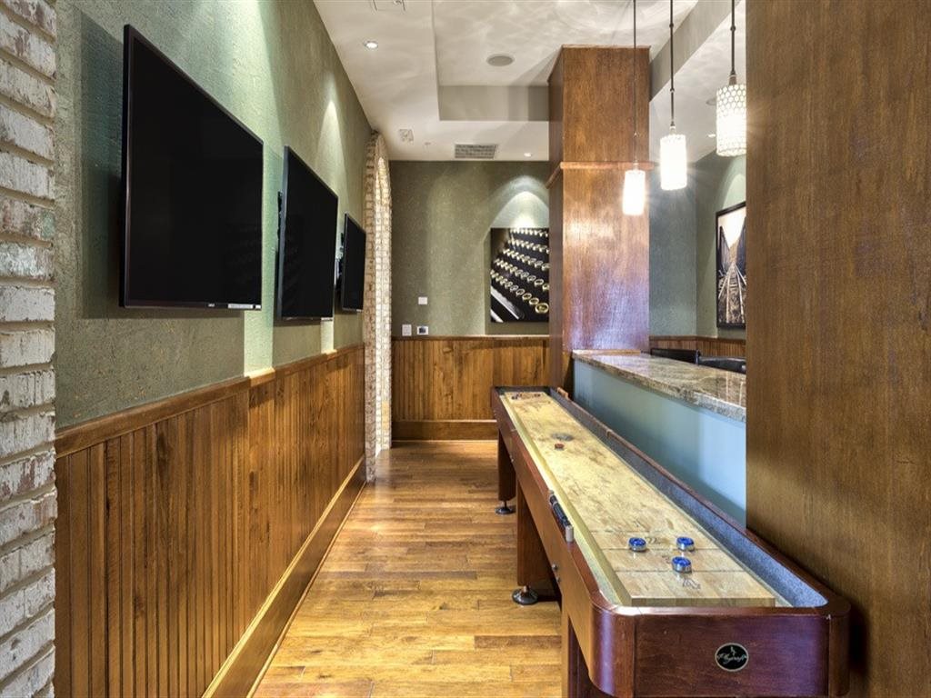 Amenities-Gaming Lounge Gaming Lounge at Berkshire Cameron Village, Raleigh, North Carolina