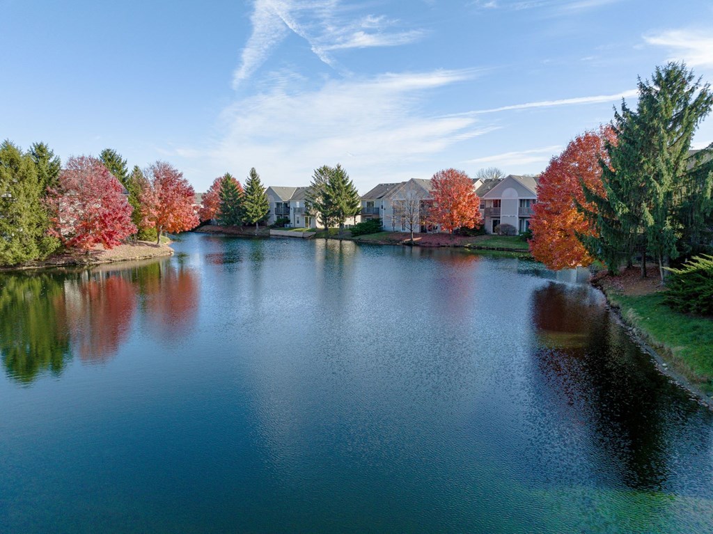 Perimeter Lakes apartments exterior lake view