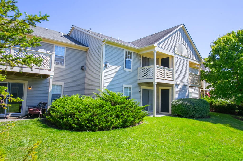 Property Exterior at Perimeter Lakes Apartments, Ohio, 43017