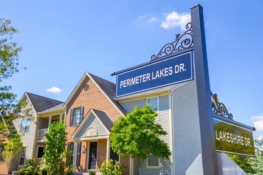 Street_Sign at Perimeter Lakes Apartments, Dublin