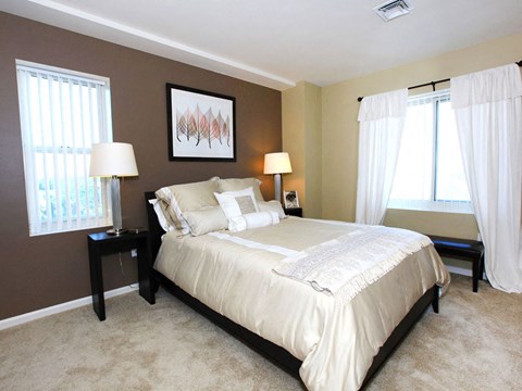 Large 1 and 2 Bedroom Apartment Homes in Quincy MA-12 Highpoint Circle Quincy, MA 02169