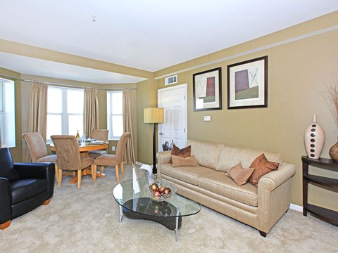 12 Highpoint Circle Quincy, MA 02169, Newly Renovated 1 and 2 BR Apartments in Quincy MA