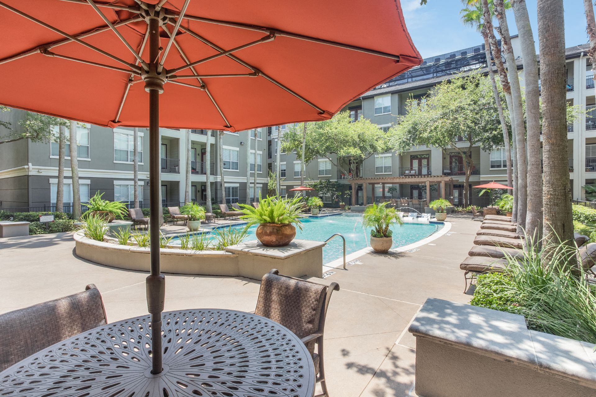 Apartments near Texas Medical Center The Plaza Museum