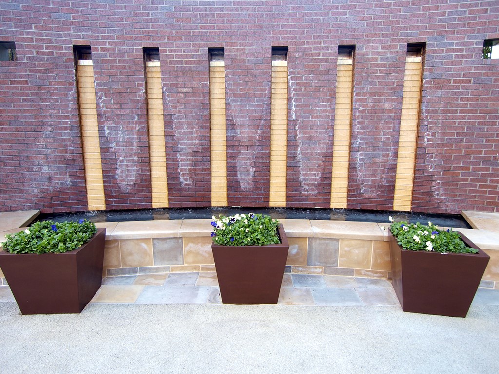 Exterior-Courtyard at Berkshire Riverview, Austin, Texas