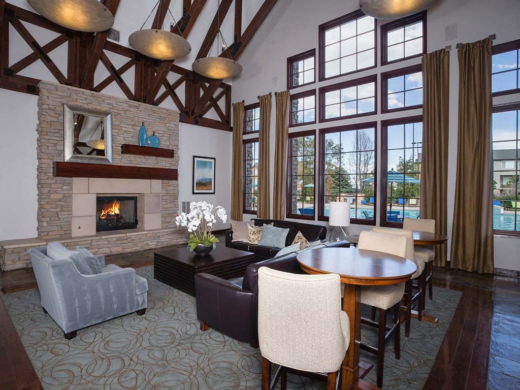 Common area with chairs and tables at Red Hawk Ranch, Louisville, KY 40241