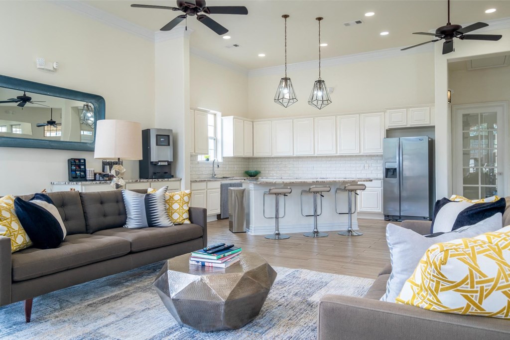 resident entertaining kitchen and social area at Retreat at Magnolia apartments