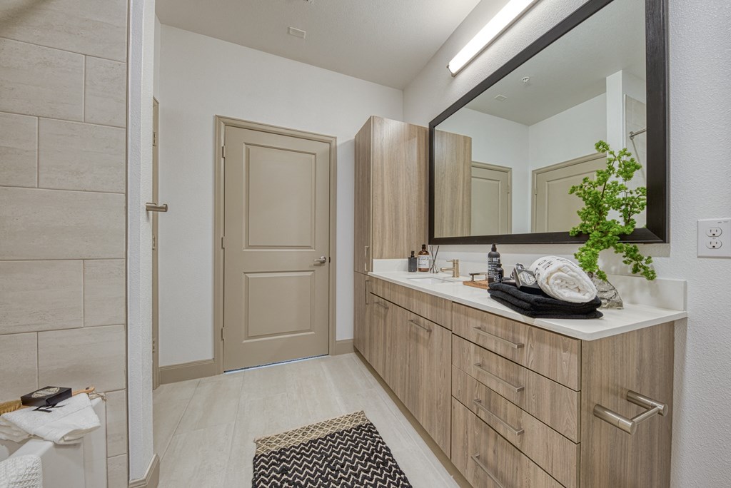 Renovated Bathroom at Retreat at the Rim, Texas, 78287