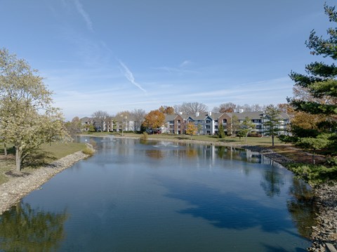 Lake View at Sawmill Village Apartments
