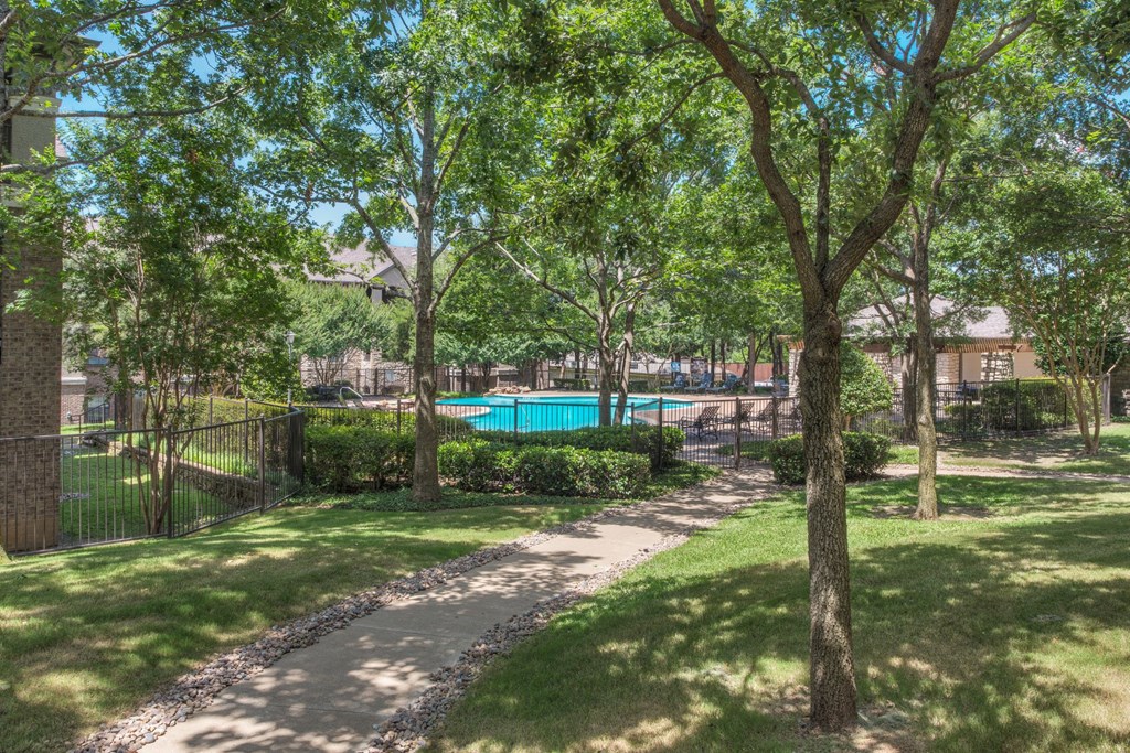 Green Space Walking Trails at Stoneleigh on Spring Creek, Garland, TX, 75044