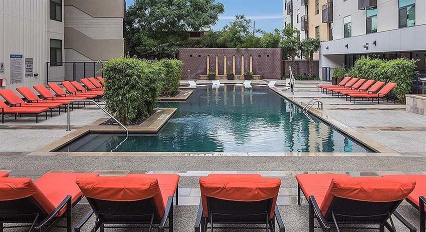 Amenities-Pool With Sunning Deck Pool With Sunning Deck at Berkshire Riverview, Texas, 78741 - Photo Gallery