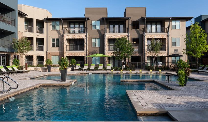 Pool With Sunning Deck at Berkshire Medical District, Dallas, 75219