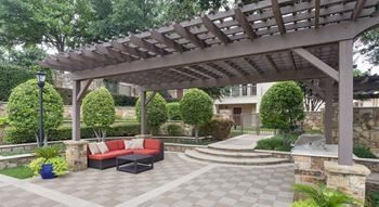 Gazebo With Multiple Built-In Stainless Barbecue Grills at Estancia Townhomes, Dallas, Texas