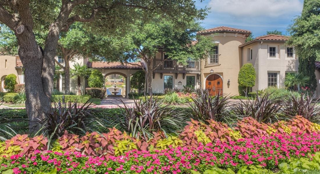 Exteriors Dallas TX Townhomes
