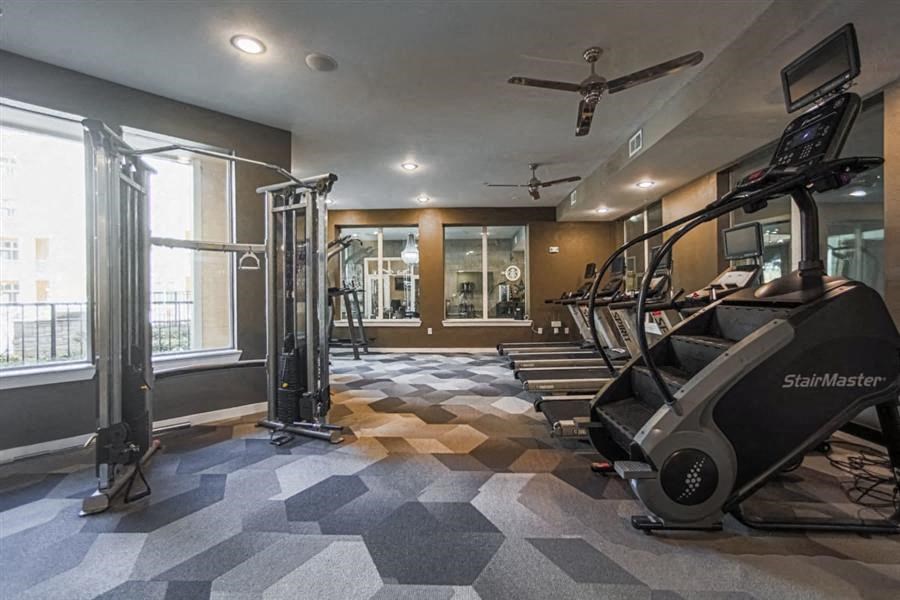 fitness center at Aspire at 610 apartments