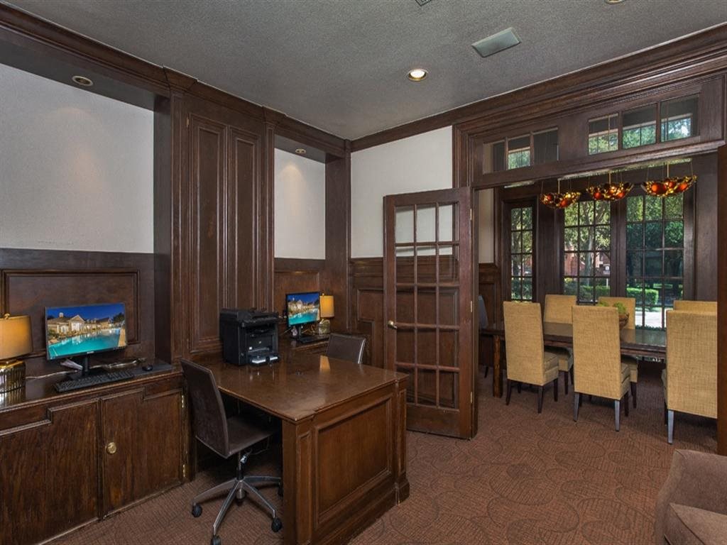 Amenities-Business Center & Conference Room Business Center & Conference Room at Estates at Bellaire, Houston, TX