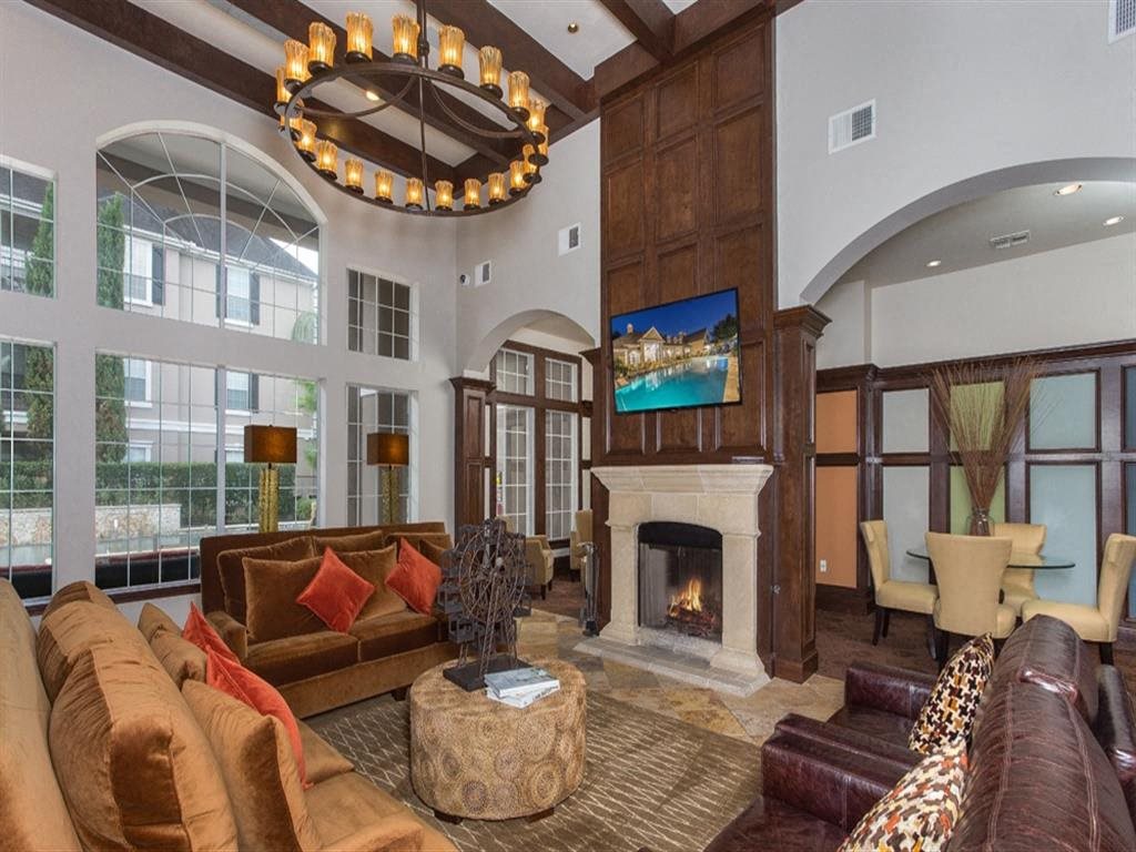 Amenities-Resident Clubroom Resident Clubroom at Estates at Bellaire, Texas, 77081