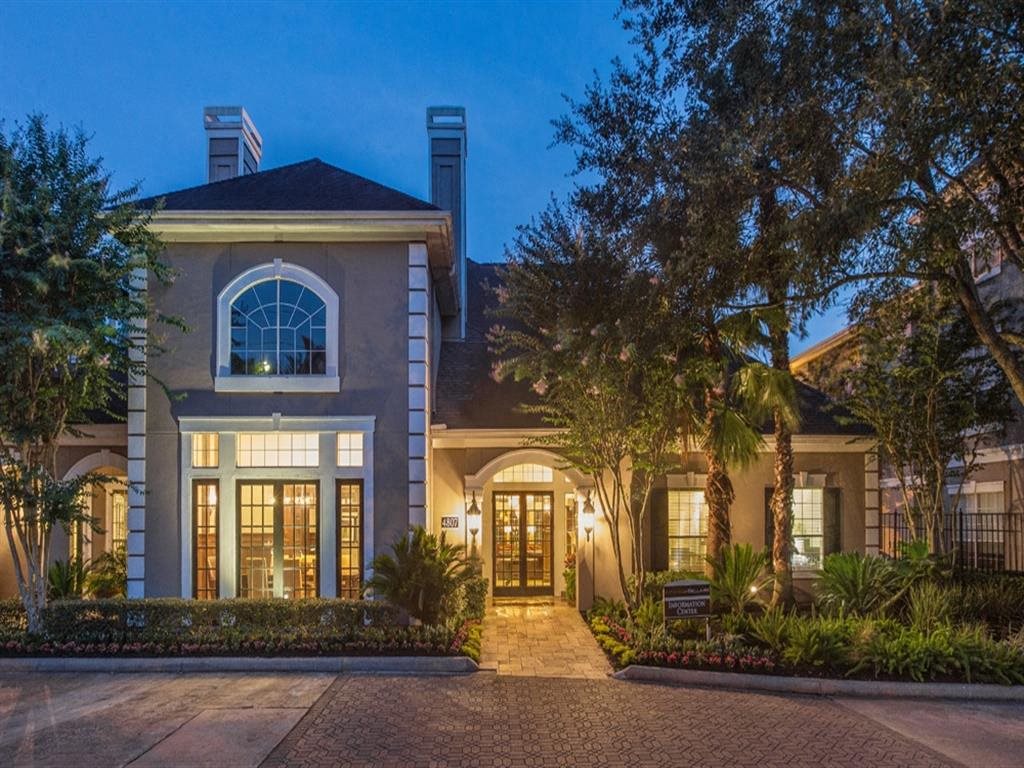 Exteriors-Elegant Exterior View Elegant Exterior View at Estates at Bellaire, Texas, 77081