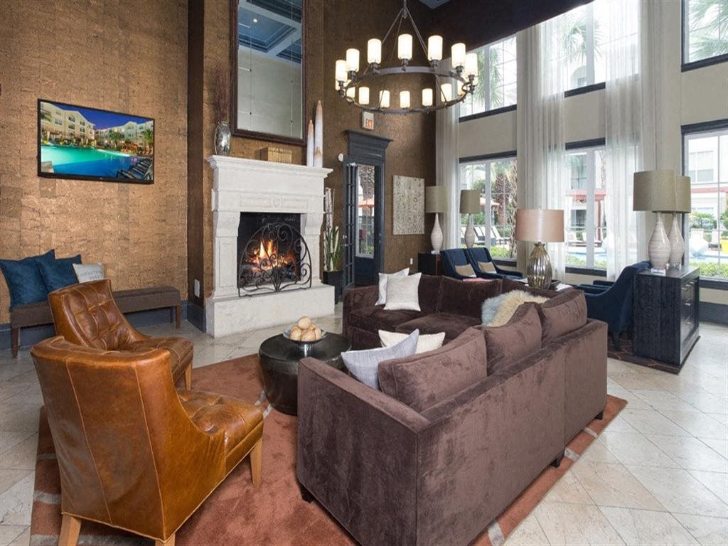 Amenities Resident Lounge