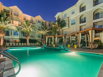 Swimming Pool Swimming Pool at Providence Uptown, Houston, 77056 - Photo Gallery 3