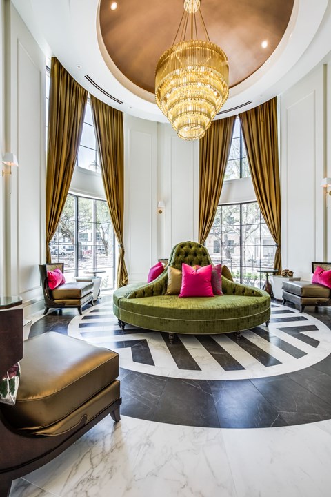 resident social lounge at The Ivy apartments