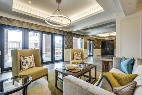 resident social lounge at The Ivy luxury apartments