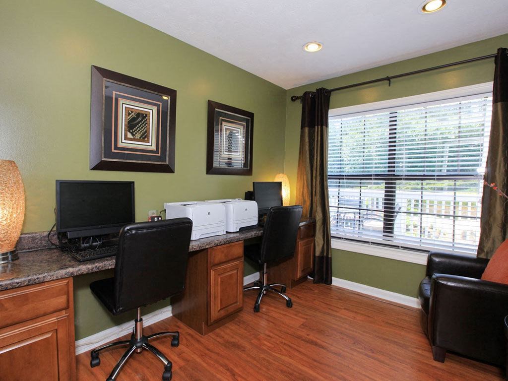 Berkshires at Vinings business center