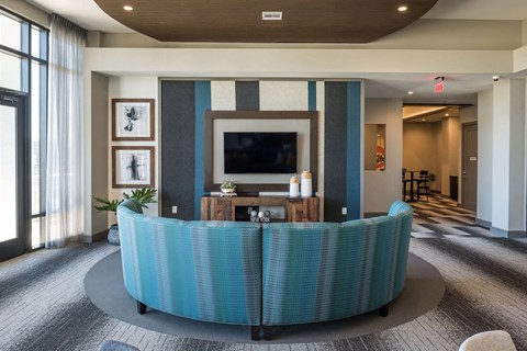 social lounging area at Tinsley on the Park apartments