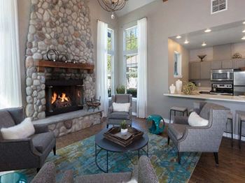 Lounge With Fireplace at Echo Ridge Apartments, Snoqualmie, WA