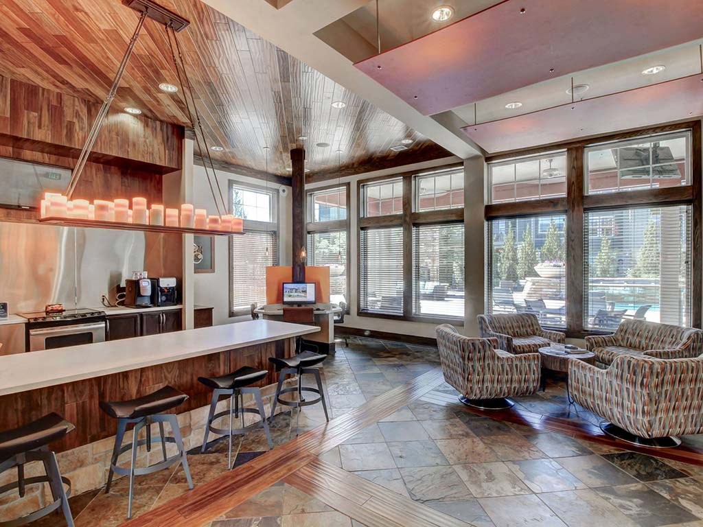 Clubhouse And Kitchen at Berkshire Aspen Grove Apartments, Littleton