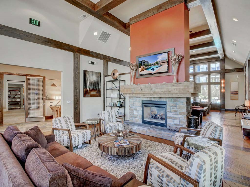 Resident Community Room  at Berkshire Aspen Grove Apartments, Littleton, Colorado