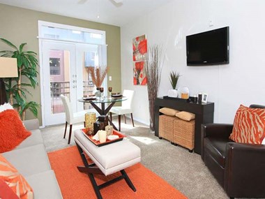 Stylish living room at Roosevelt Square, Phoenix - Photo Gallery 4