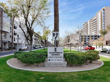 121 West Portland Street Studio-2 Beds Apartment for Rent - Photo Gallery 4