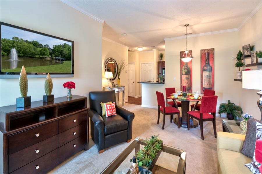 Interiors Berkshires at Lenox Park apartments Atlanta, GA