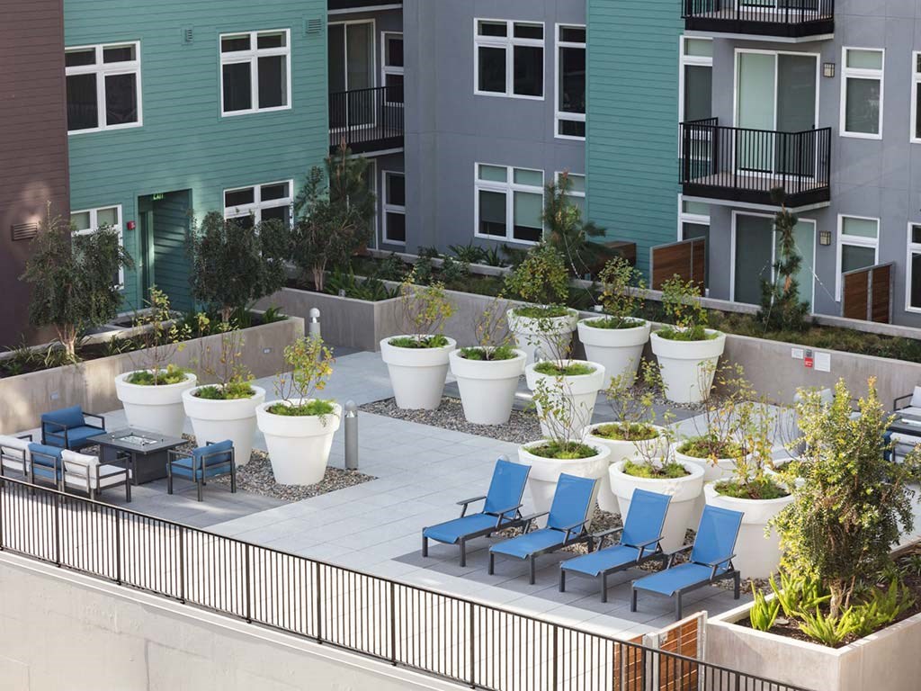 Outdoor Lounge at Lyric, Walnut Creek, California