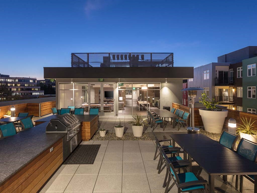 Common area rooftop deck at Lyric, California