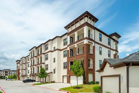 Exterior View Of Property at Berkshire Spring Creek, Garland, TX