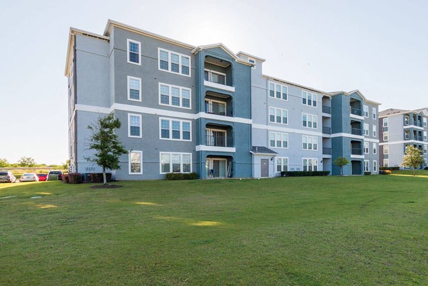 Park At Briggs Ranch Apartments, 5525 Mansions Bluffs, San Antonio, TX