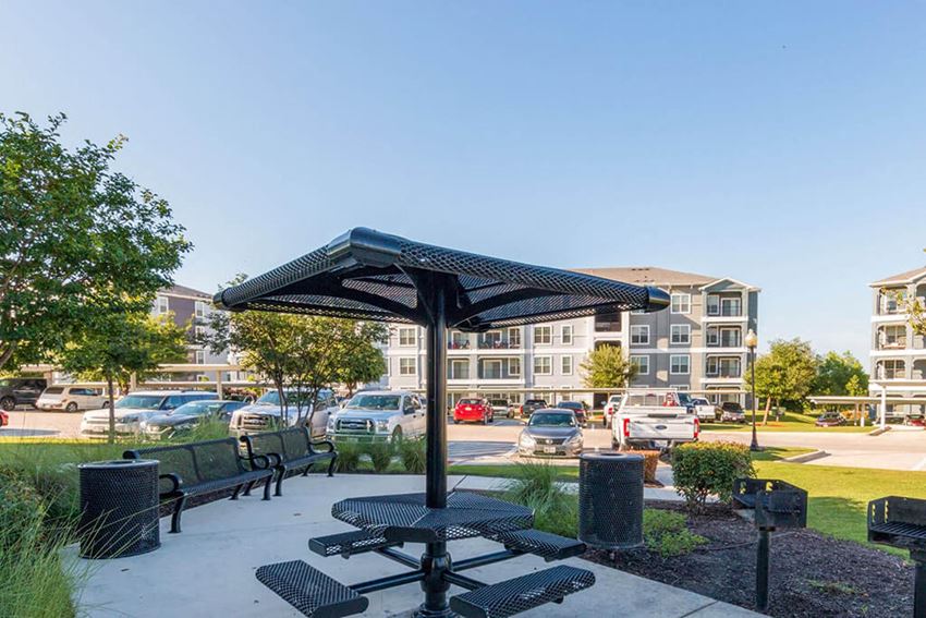 Park At Briggs Ranch Apartments, 5525 Mansions Bluffs, San Antonio, TX