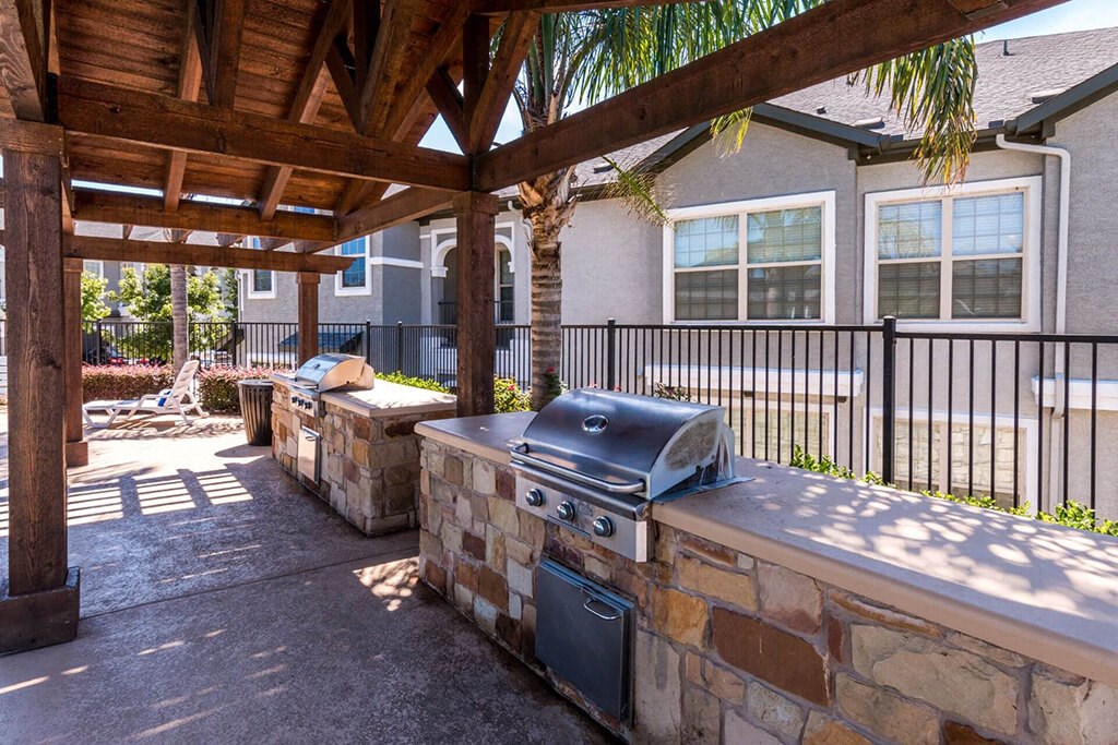 Community Grilling Station at Villages of Briggs Ranch, San Antonio