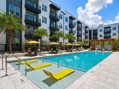 Swimming Pool With Relaxing Sundecks at Berkshire Winter Park, Winter Park, FL