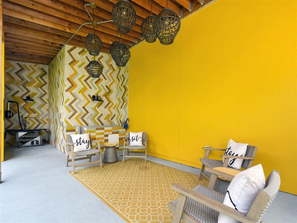 Outdoor Patio Area at Berkshire Winter Park, Winter Park, FL, 32789