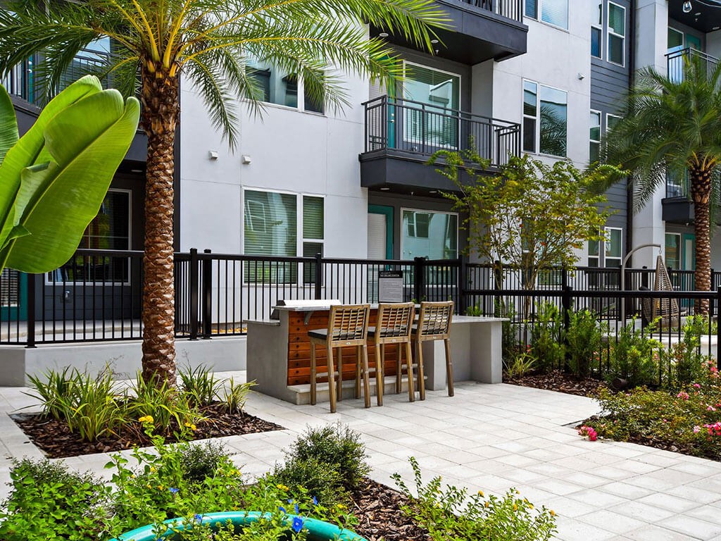 Courtyard Garden Space at Berkshire Winter Park, Winter Park, Florida