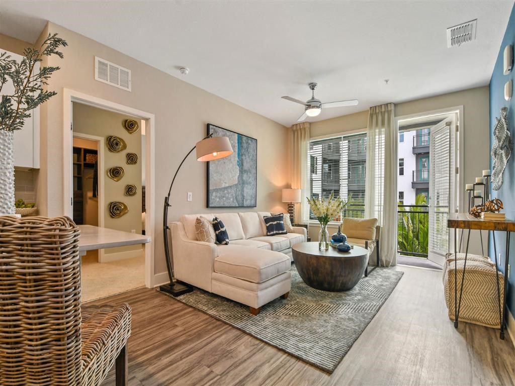 Living Room With Balcony at Berkshire Winter Park, Winter Park, FL, 32789