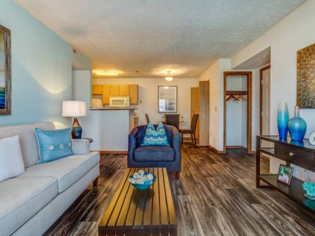 Living Room With Dining Area at Lake Forest Apartments, Westerville, Ohio